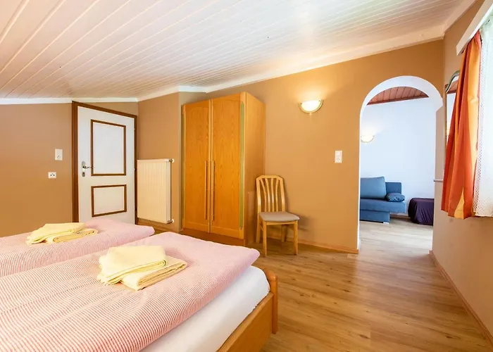 Zwoelferblick דירה *