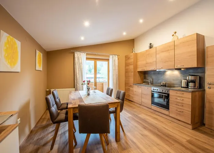 Zwoelferblick דירה *